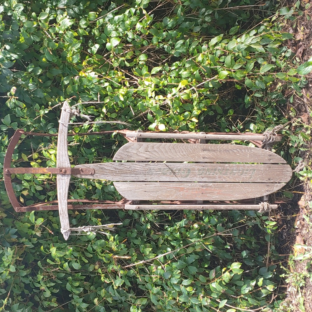Vintage lightning guider sled